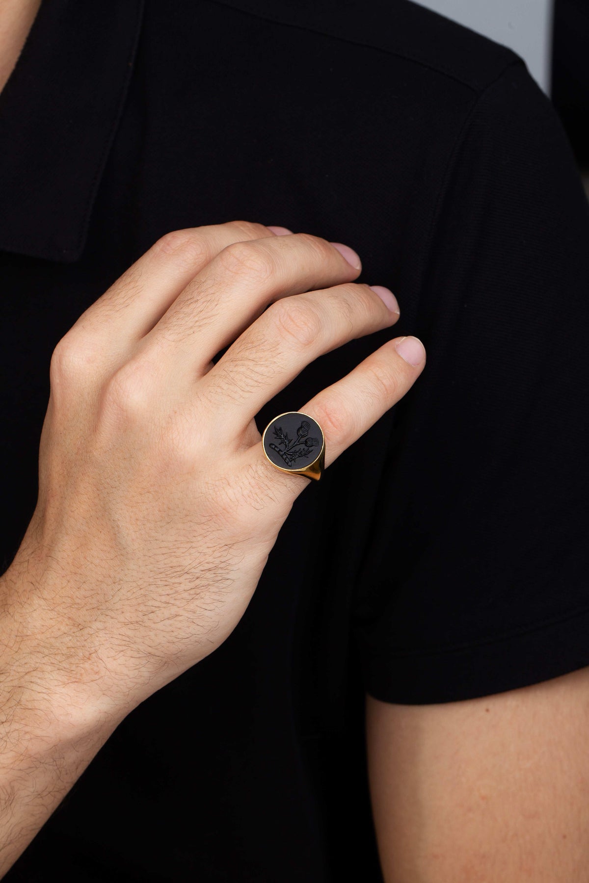 ONYX THISTLE RING