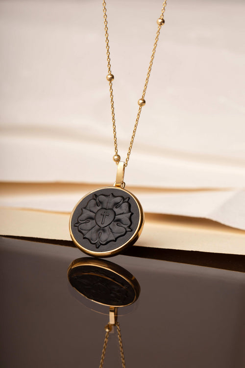 ONYX LUTHER ROSE NECKLACE