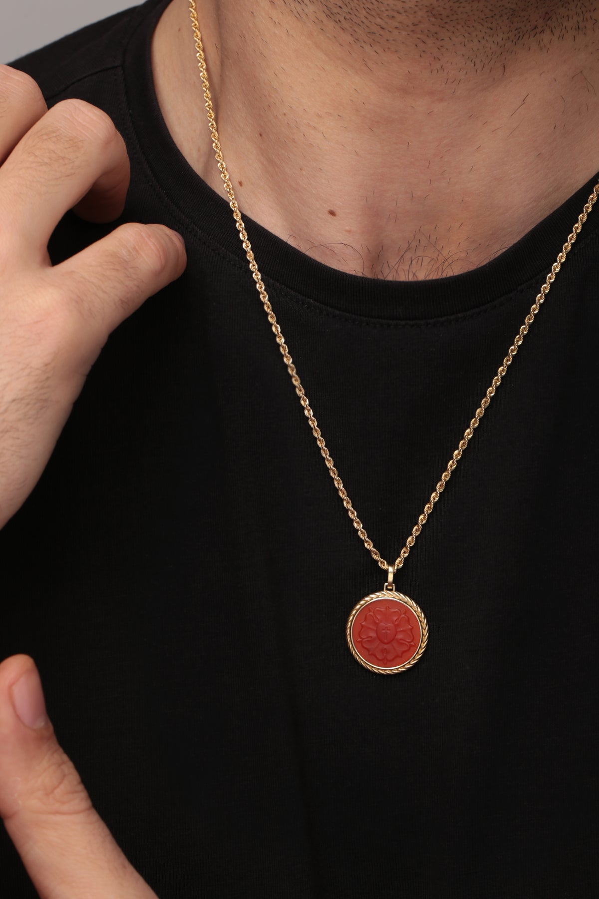 CARNELIAN LUTHER ROSE NECKLACE