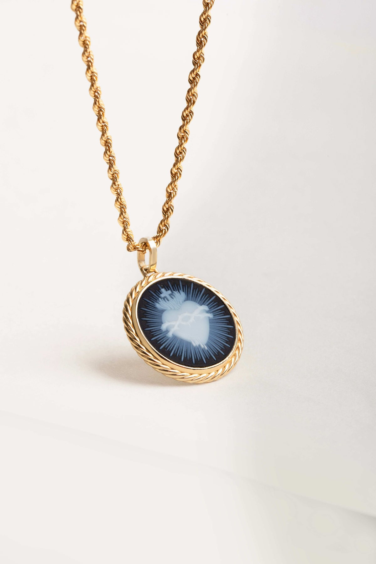 SARDONYX SACRED HEART NECKLACE