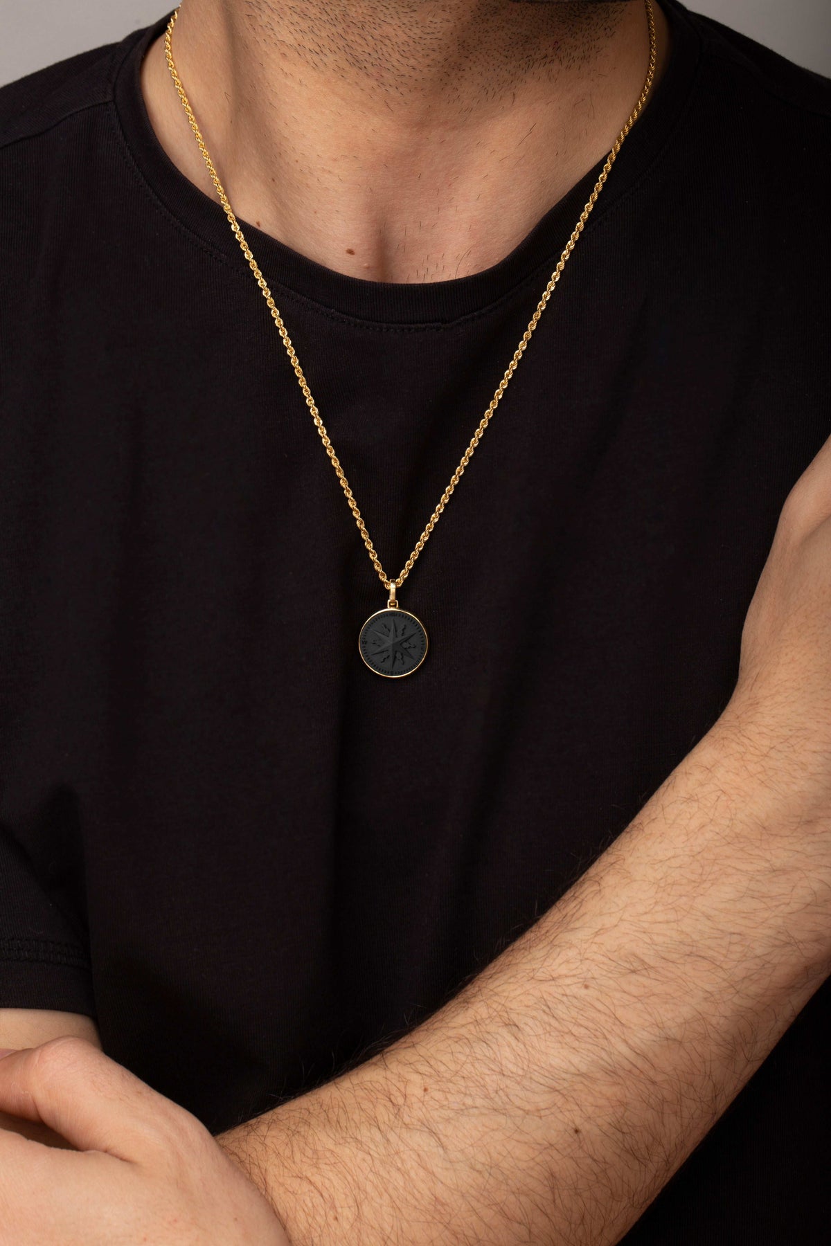 ONYX COMPASS NECKLACE