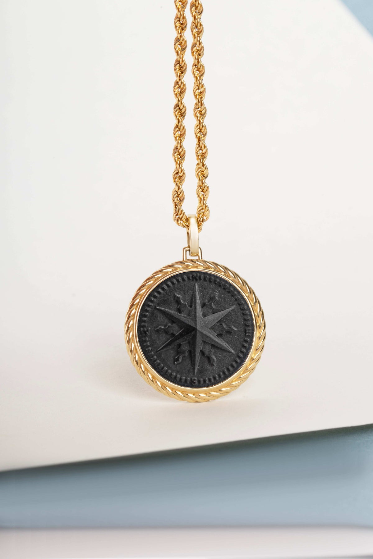 ONYX COMPASS NECKLACE