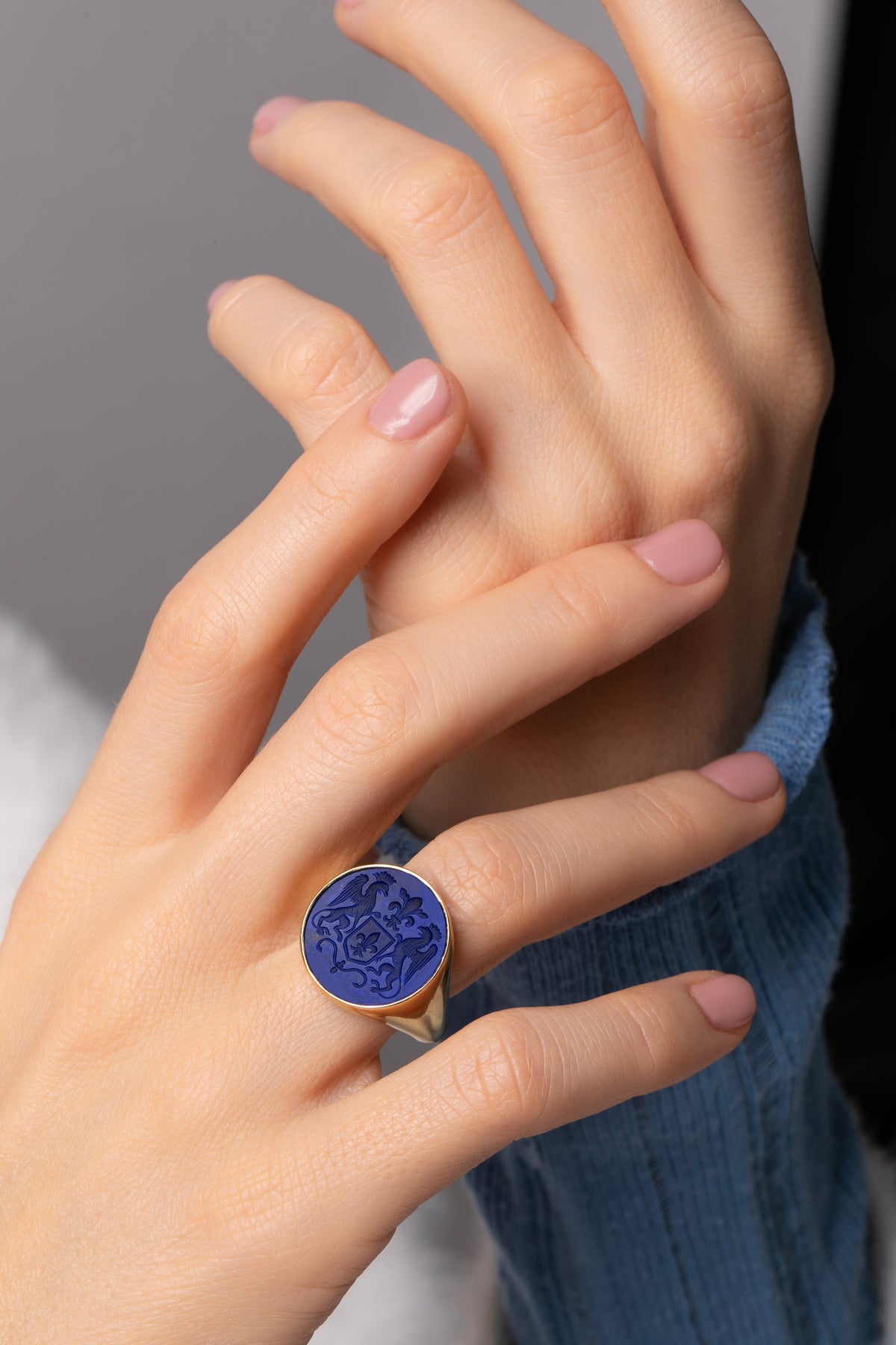 LAPIS LAZULI FAMILY CREST RING