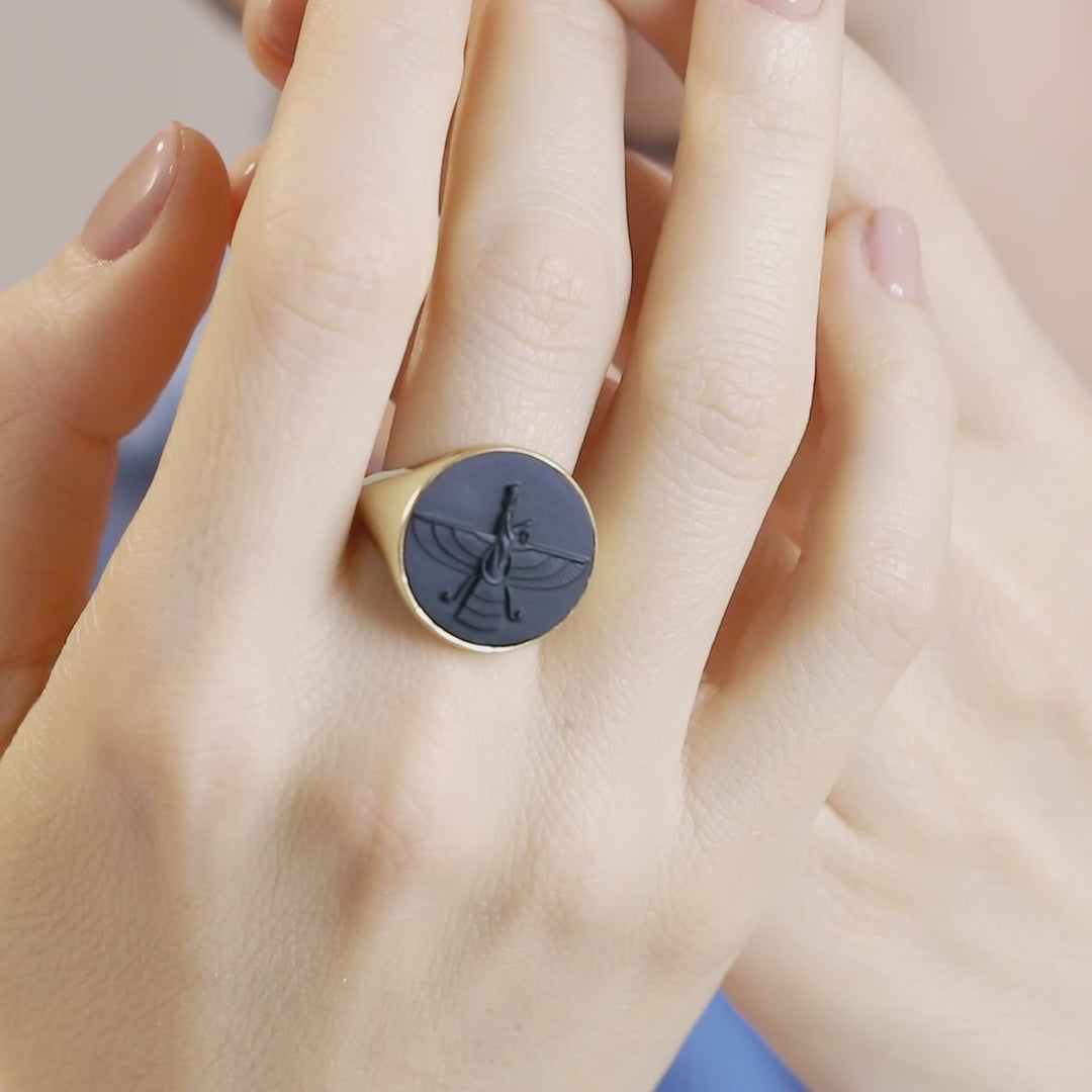 ONYX FARAVAHAR RING